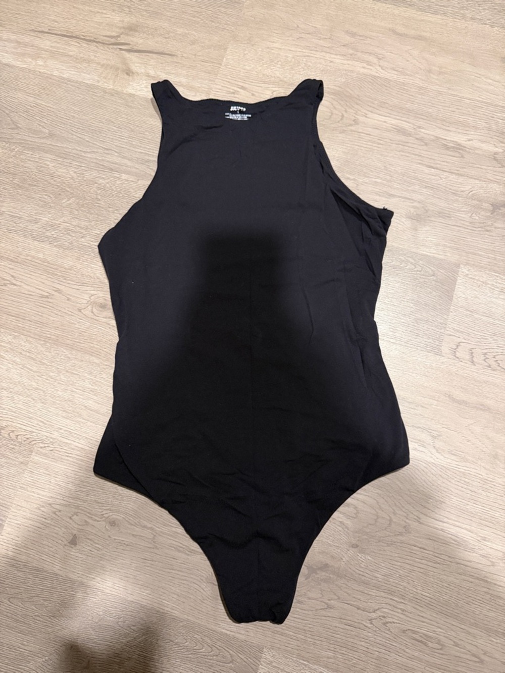 NWOT SKIMS Fits Everybody high neck Bodysuit